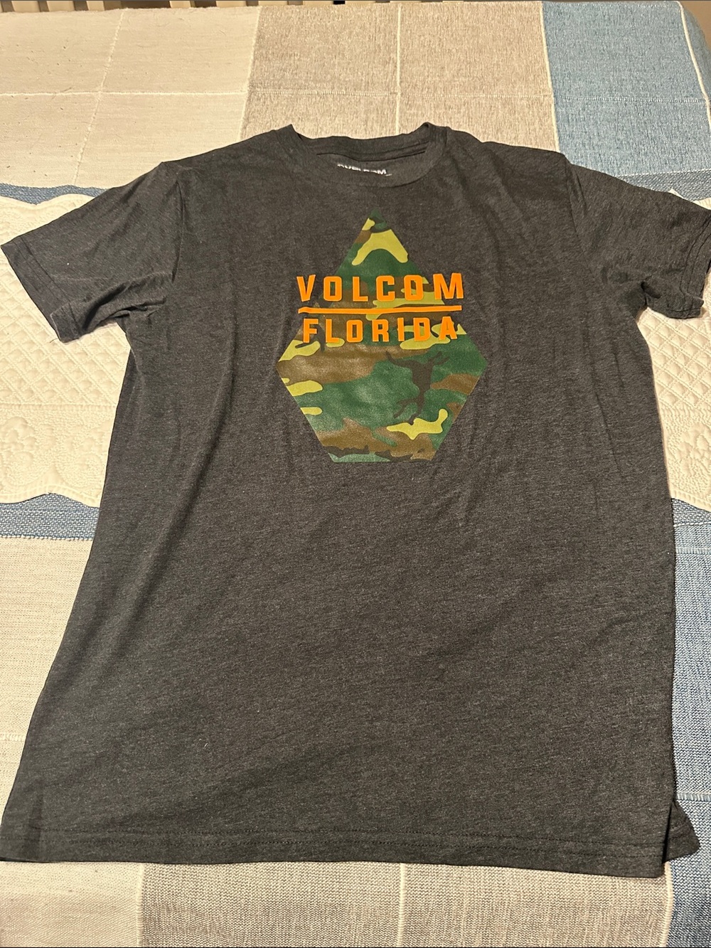 Volcom Charcoal Short-Sleeve Tee with Camo Hex and Orange Logo